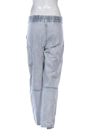 Blugi de femei Bershka, Mărime S, Culoare Albastru, Preț 77,00 Lei