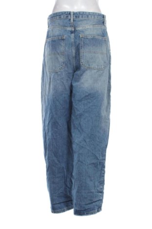 Γυναικείο Τζίν Bershka, Μέγεθος S, Χρώμα Μπλέ, Τιμή 17,99 €