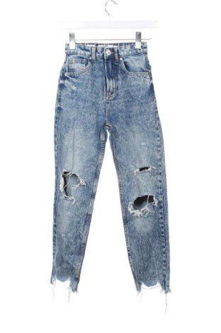 Dámske džínsy  Bershka, Veľkosť XXS, Farba Modrá, Cena  17,95 €