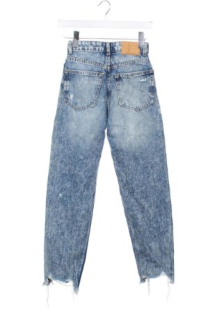 Dámske džínsy  Bershka, Veľkosť XXS, Farba Modrá, Cena  17,95 €