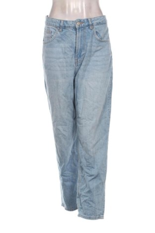 Damskie jeansy Bershka, Rozmiar L, Kolor Niebieski, Cena 78,99 zł
