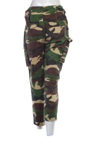 Дамски дънки Bershka, Размер M, Цвят Многоцветен, Цена 15,33 €