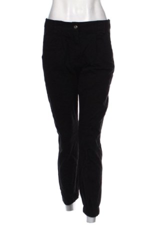 Blugi de femei Bershka, Mărime S, Culoare Negru, Preț 91,99 Lei