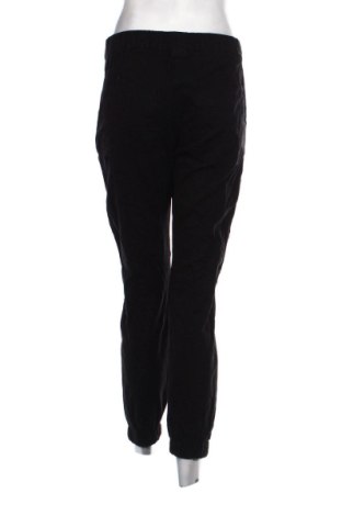Blugi de femei Bershka, Mărime S, Culoare Negru, Preț 91,99 Lei