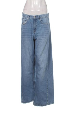 Дамски дънки Cropp, Размер L, Цвят Син, Цена 21,00 €