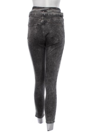 Дамски дънки Cropp, Размер S, Цвят Черен, Цена 21,00 €