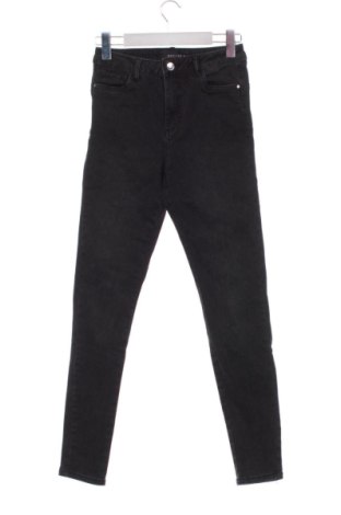 Γυναικείο Τζίν Mohito, Μέγεθος XS, Χρώμα Γκρί, Τιμή 15,00 €