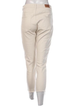 Damskie jeansy ONLY, Rozmiar M, Kolor ecru, Cena 91,09 zł