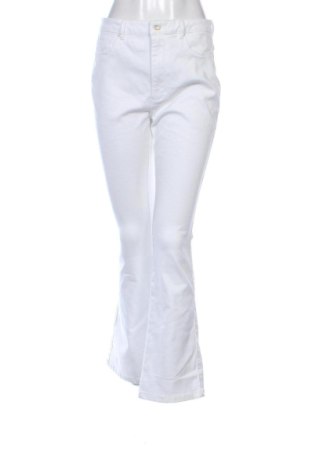 Blugi de femei ONLY, Mărime L, Culoare Alb, Preț 88,62 Lei