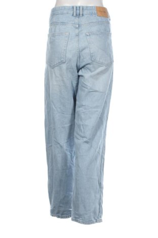 Blugi de femei Pull&Bear, Mărime L, Culoare Albastru, Preț 91,99 Lei