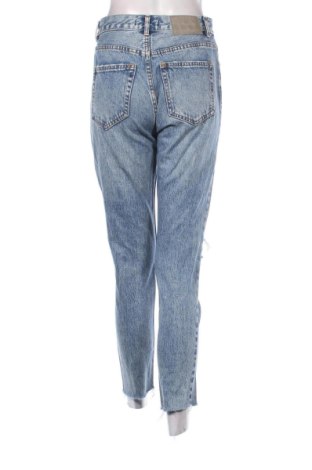 Damskie jeansy Pull&Bear, Rozmiar S, Kolor Niebieski, Cena 64,30 zł