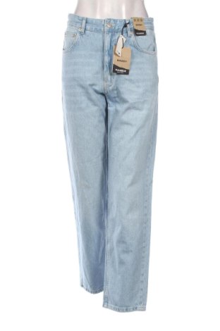 Damskie jeansy Pull&Bear, Rozmiar M, Kolor Niebieski, Cena 123,99 zł