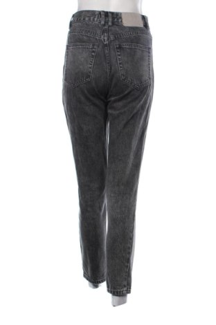 Damskie jeansy Pull&Bear, Rozmiar S, Kolor Szary, Cena 80,38 zł