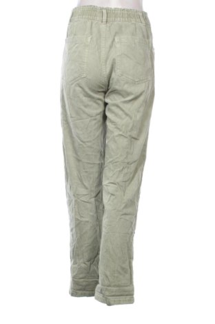 Дамски дънки Pull&Bear, Размер M, Цвят Зелен, Цена 15,33 €