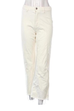 Blugi de femei Sinsay, Mărime S, Culoare Ecru, Preț 91,99 Lei