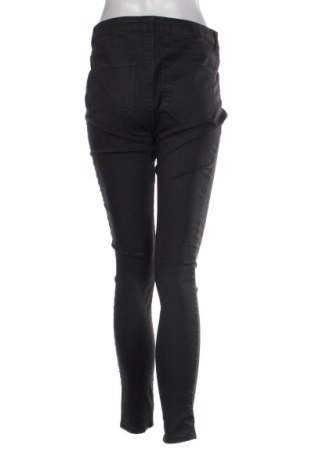 Blugi de femei Soaked In Luxury, Mărime L, Culoare Negru, Preț 185,82 Lei