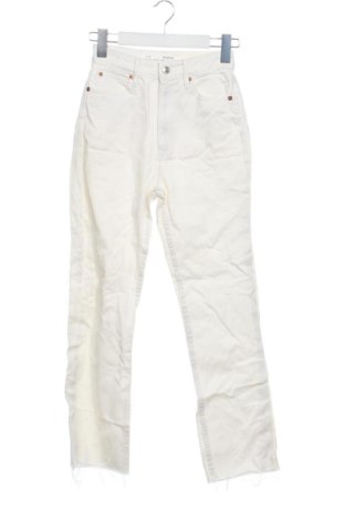 Dámske džínsy  Stradivarius, Veľkosť XXS, Farba Biela, Cena  17,95 €