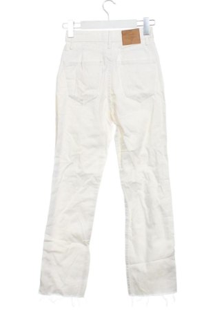 Dámske džínsy  Stradivarius, Veľkosť XXS, Farba Biela, Cena  17,95 €