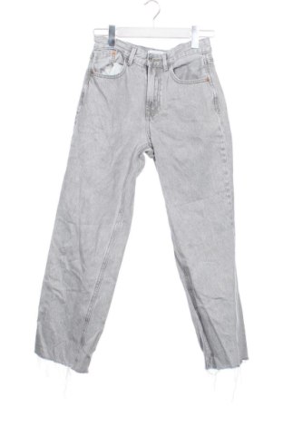 Damen Jeans Stradivarius, Größe S, Farbe Grau, Preis 19,99 €