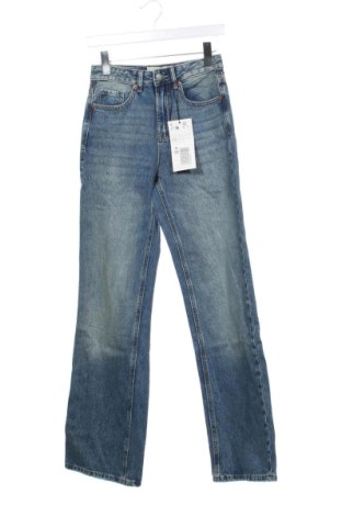 Дамски дънки Stradivarius, Размер XS, Цвят Син, Цена 24,03 €