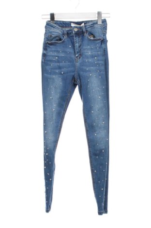 Damskie jeansy Stradivarius, Rozmiar XS, Kolor Niebieski, Cena 80,38 zł