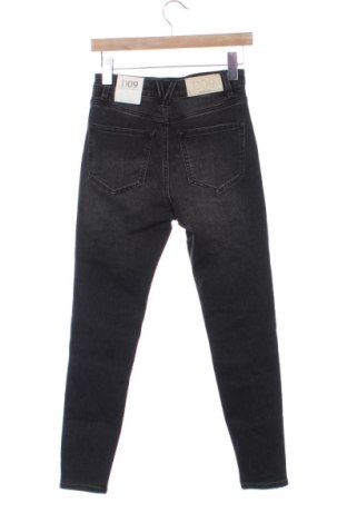 Dámske džínsy  Stradivarius, Veľkosť S, Farba Čierna, Cena  27,95 €