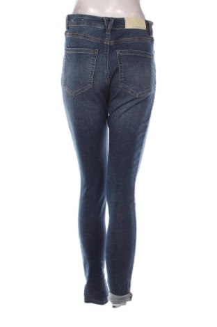 Дамски дънки Stradivarius, Размер M, Цвят Син, Цена 15,33 €