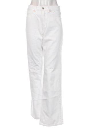 Blugi de femei Stradivarius, Mărime S, Culoare Alb, Preț 91,99 Lei