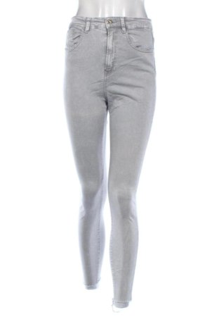 Dámské džíny  Stradivarius, Velikost S, Barva Šedá, Cena  439,00 Kč