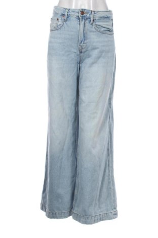 Дамски дънки Stradivarius, Размер S, Цвят Син, Цена 15,00 €