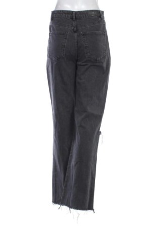 Дамски дънки Stradivarius, Размер M, Цвят Черен, Цена 15,33 €