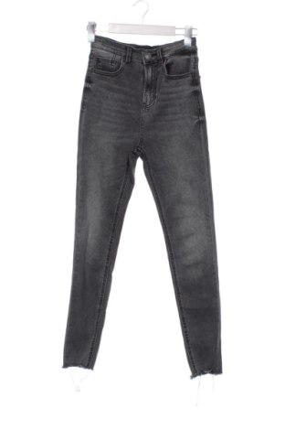 Női farmernadrág Stradivarius, Méret XS, Szín Szürke, Ár 6 092 Ft