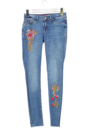 Γυναικείο Τζίν Superdry, Μέγεθος XS, Χρώμα Μπλέ, Τιμή 26,00 €
