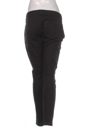 Дамски дънки Tommy Hilfiger, Размер XL, Цвят Черен, Цена 42,43 €