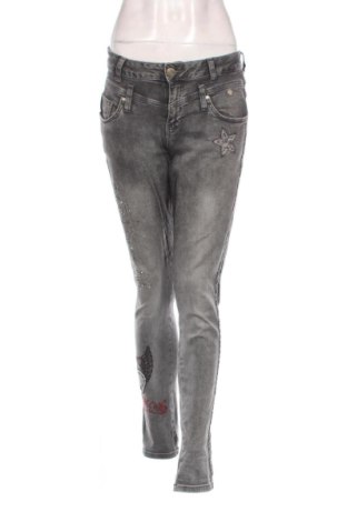 Damen Jeans Tredy, Größe L, Farbe Mehrfarbig, Preis € 14,74