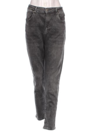 Damskie jeansy Unbranded, Rozmiar XL, Kolor Szary, Cena 80,38 zł