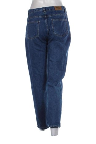 Damskie jeansy Unbranded, Rozmiar M, Kolor Niebieski, Cena 80,38 zł