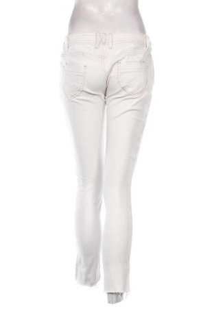 Blugi de femei Unbranded, Mărime XL, Culoare Alb, Preț 78,20 Lei