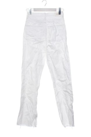Blugi de femei Zara, Mărime XXS, Culoare Alb, Preț 85,99 Lei