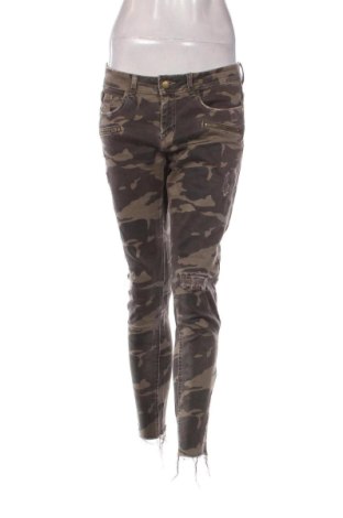 Дамски дънки Zara, Размер XL, Цвят Многоцветен, Цена 14,31 €