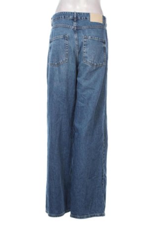 Blugi de femei Zara, Mărime M, Culoare Albastru, Preț 85,99 Lei