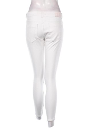 Dámske džínsy  Zara, Veľkosť M, Farba Biela, Cena  15,66 €