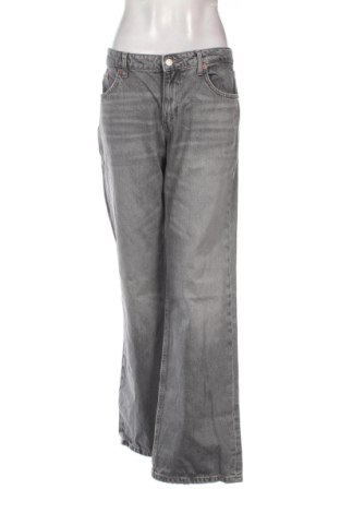 Damskie jeansy Zara, Rozmiar L, Kolor Szary, Cena 74,01 zł