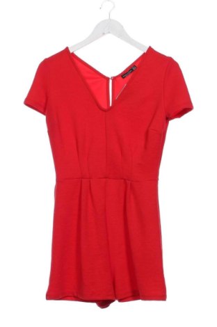 Kurzer Damenoverall Bershka, Größe M, Farbe Rot, Preis € 11,99