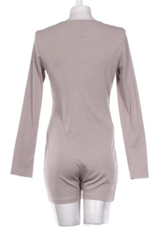 Salopetă scurtă de damă H&M, Mărime M, Culoare Bej, Preț 104,00 Lei