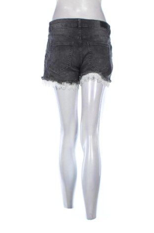 Pantaloni scurți de femei Amisu, Mărime M, Culoare Negru, Preț 93,84 Lei