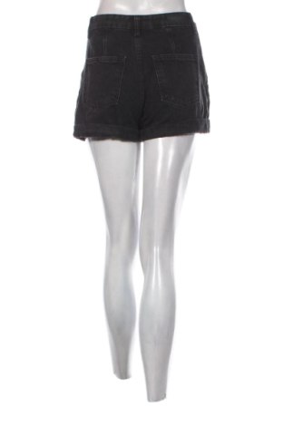 Dámské kraťasy  Bershka, Velikost S, Barva Černá, Cena  289,00 Kč