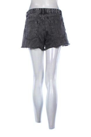 Pantaloni scurți de femei Bershka, Mărime M, Culoare Negru, Preț 51,00 Lei