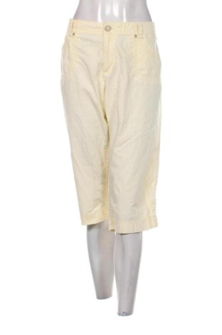 Pantaloni scurți de femei Biaggini, Mărime XL, Culoare Galben, Preț 52,13 Lei