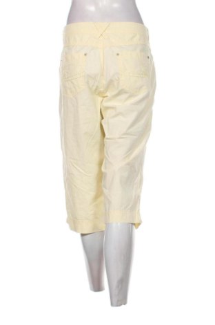 Pantaloni scurți de femei Biaggini, Mărime XL, Culoare Galben, Preț 52,13 Lei